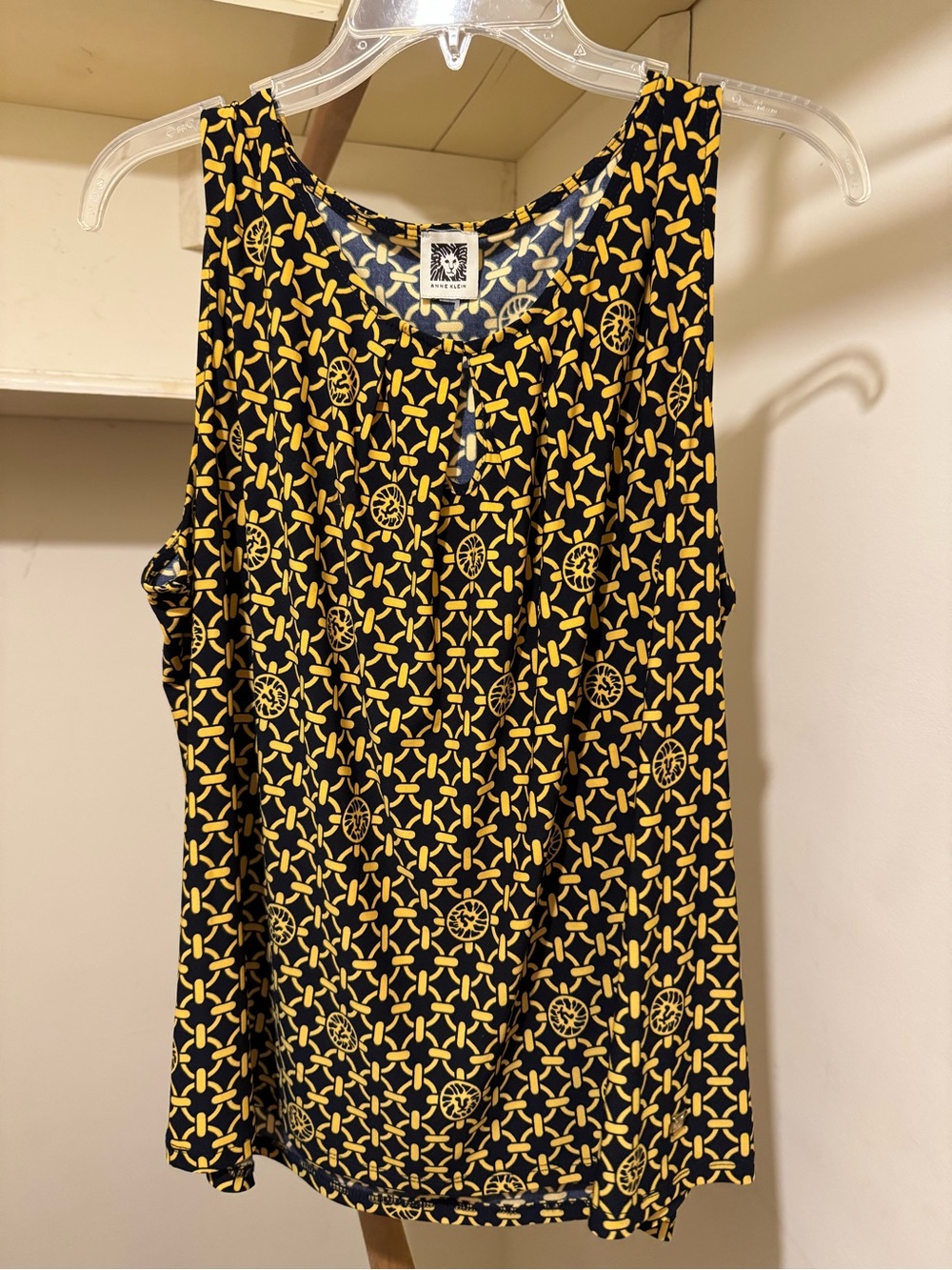 Anne Klein Womens Sleeveless Tank Top Keyhole Geometric Chain